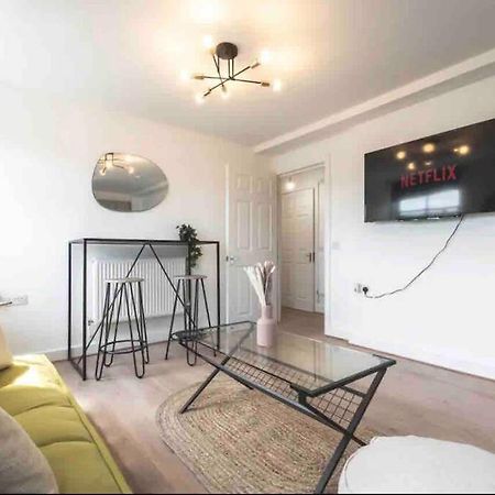 Apartamento Exquisite Luxury Retreat Southampton Exterior foto